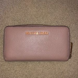 light pink Michael Kors wallet